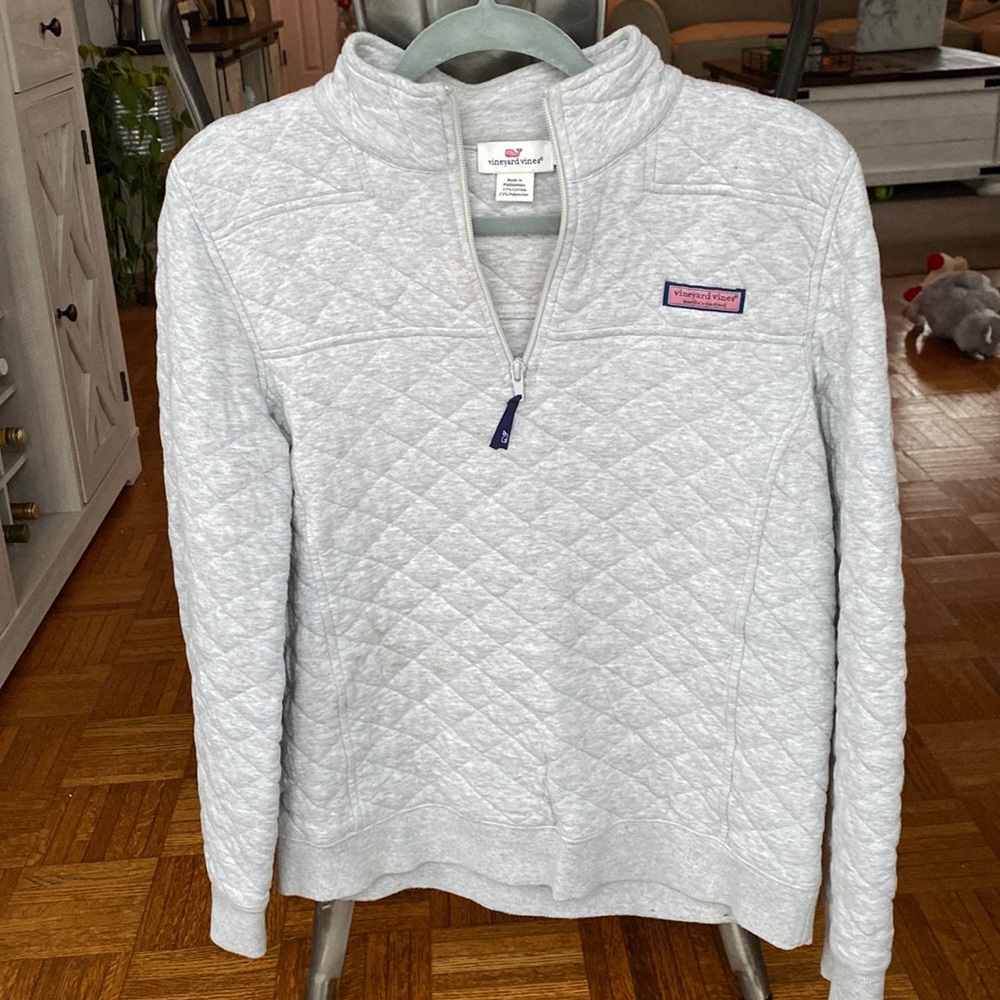 Vineyard Vines quilted shep shirt